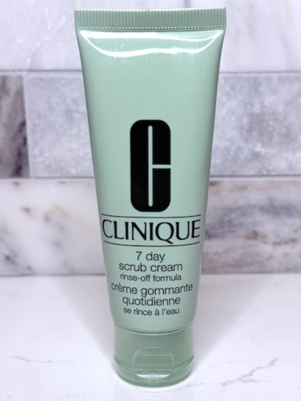 Clinique 7 Day Scrub Cream Rinse-Off Formula